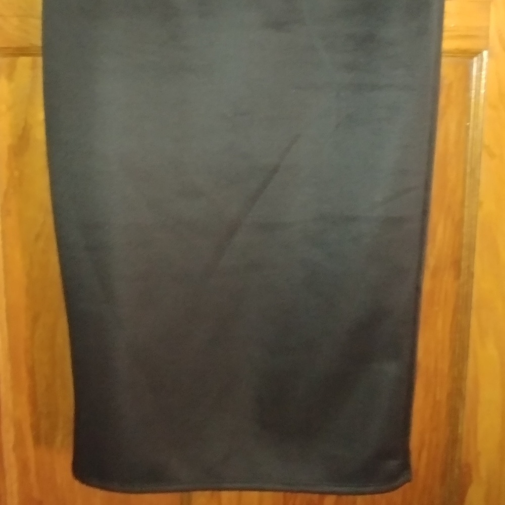 Black pencil skirt